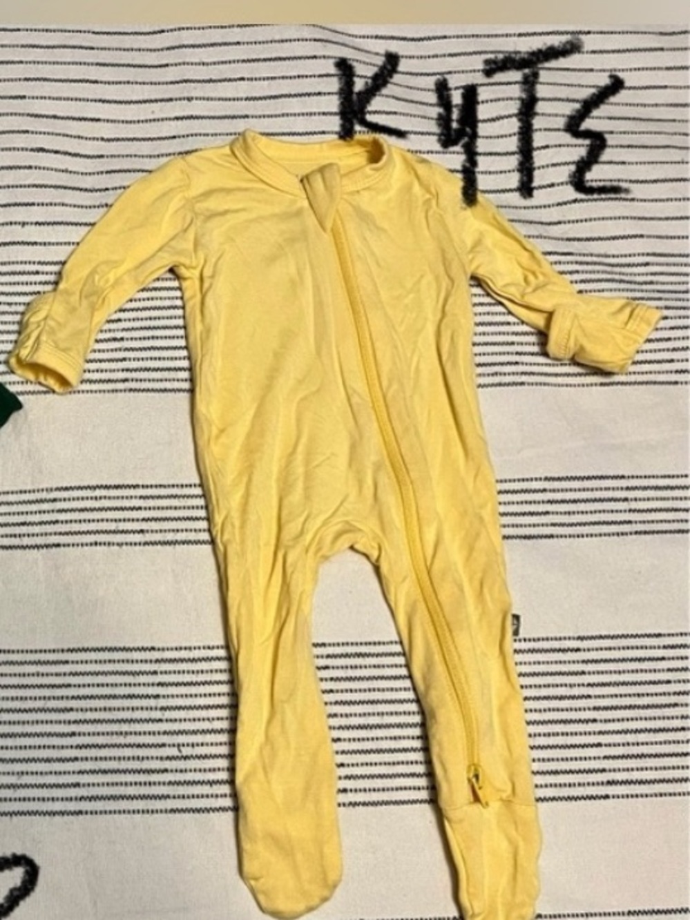 GUC Kyte Baby Zippy, Dandelion, Preemie